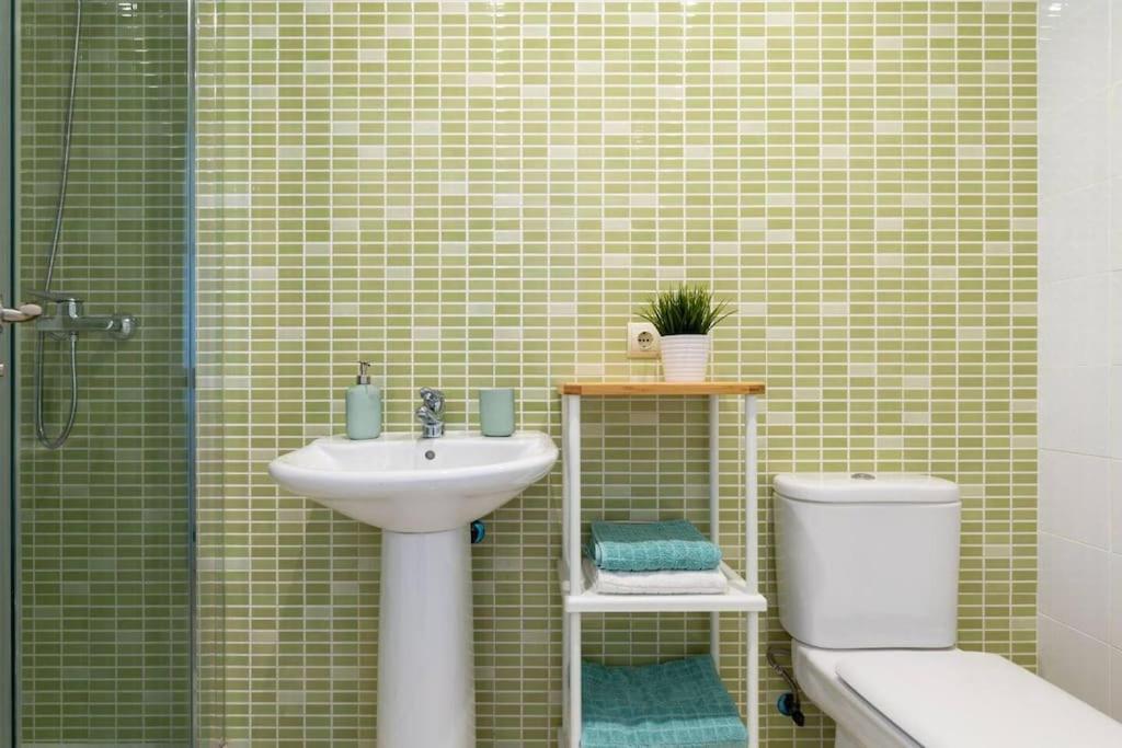 Apartamento Calma Beach Home Torremolinos Dış mekan fotoğraf